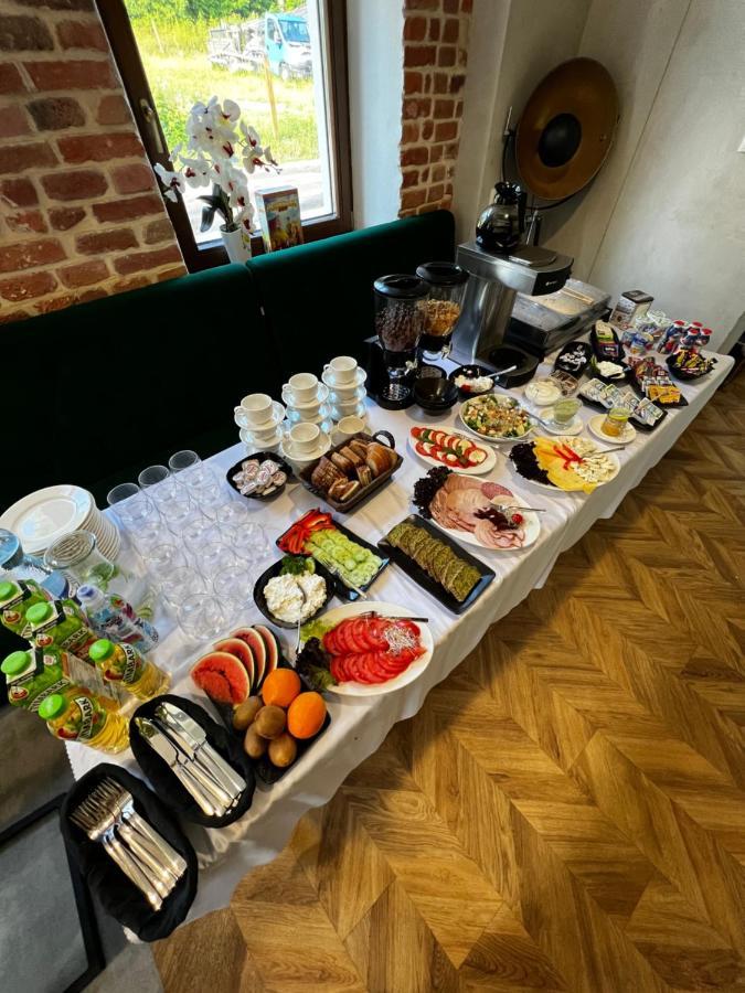 Stacja Kultura Hotel Poniatowa Екстериор снимка