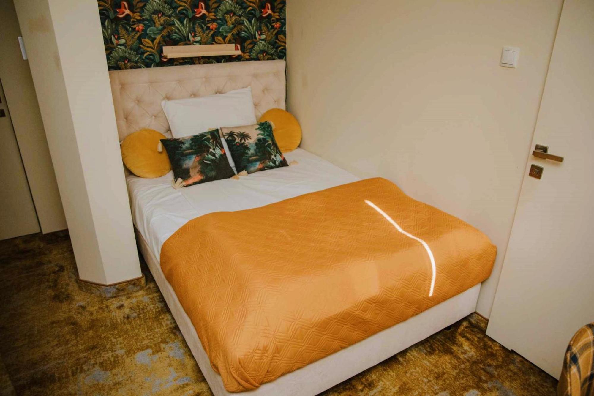 Stacja Kultura Hotel Poniatowa Екстериор снимка