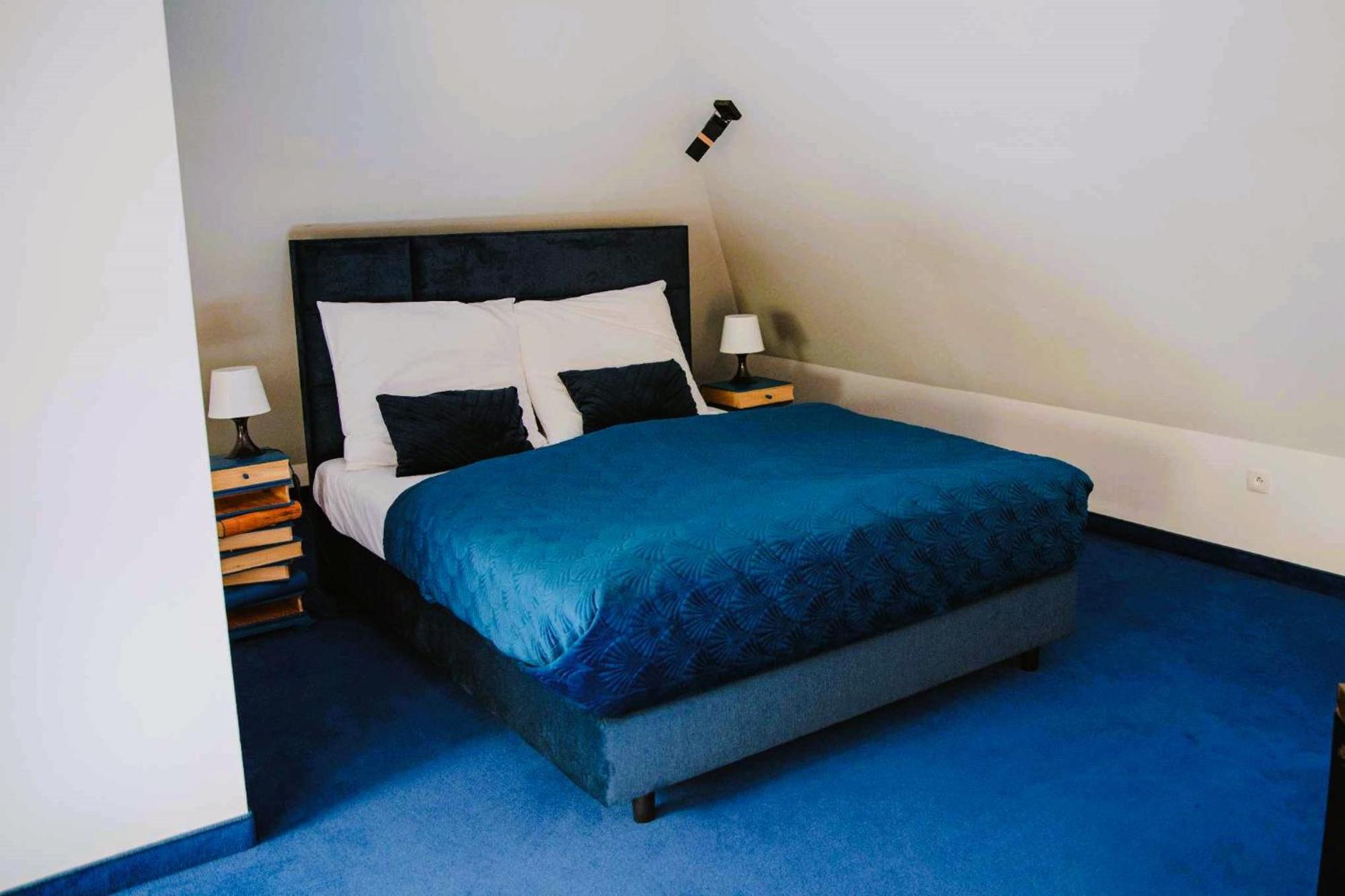 Stacja Kultura Hotel Poniatowa Екстериор снимка