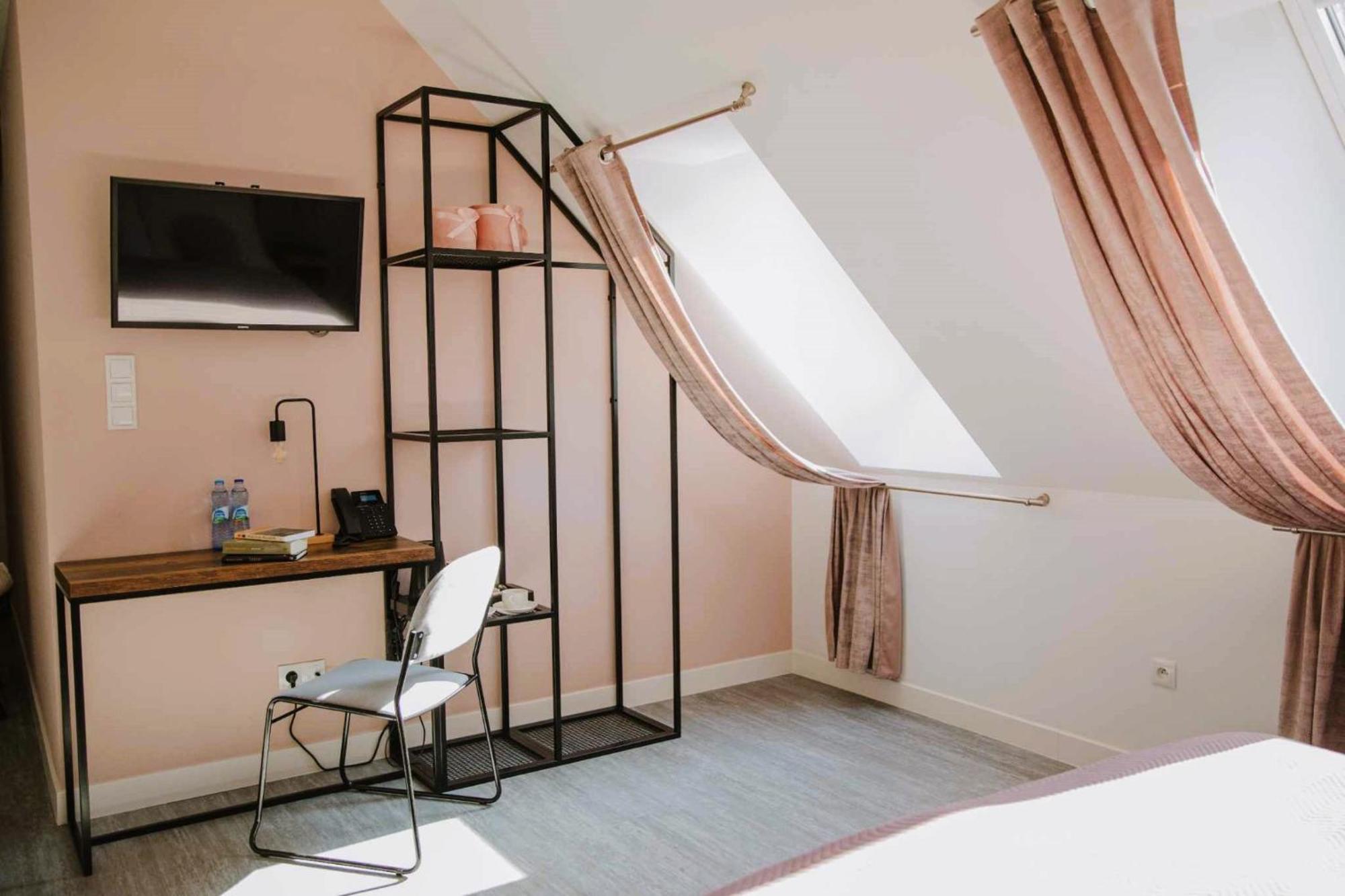 Stacja Kultura Hotel Poniatowa Екстериор снимка