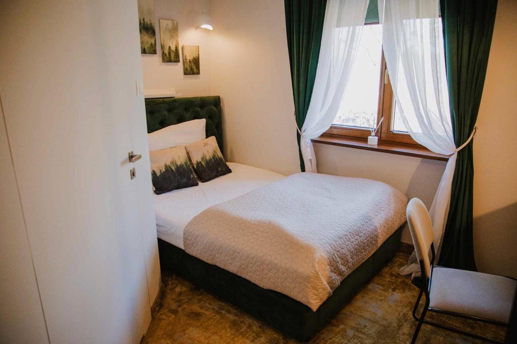 Stacja Kultura Hotel Poniatowa Екстериор снимка