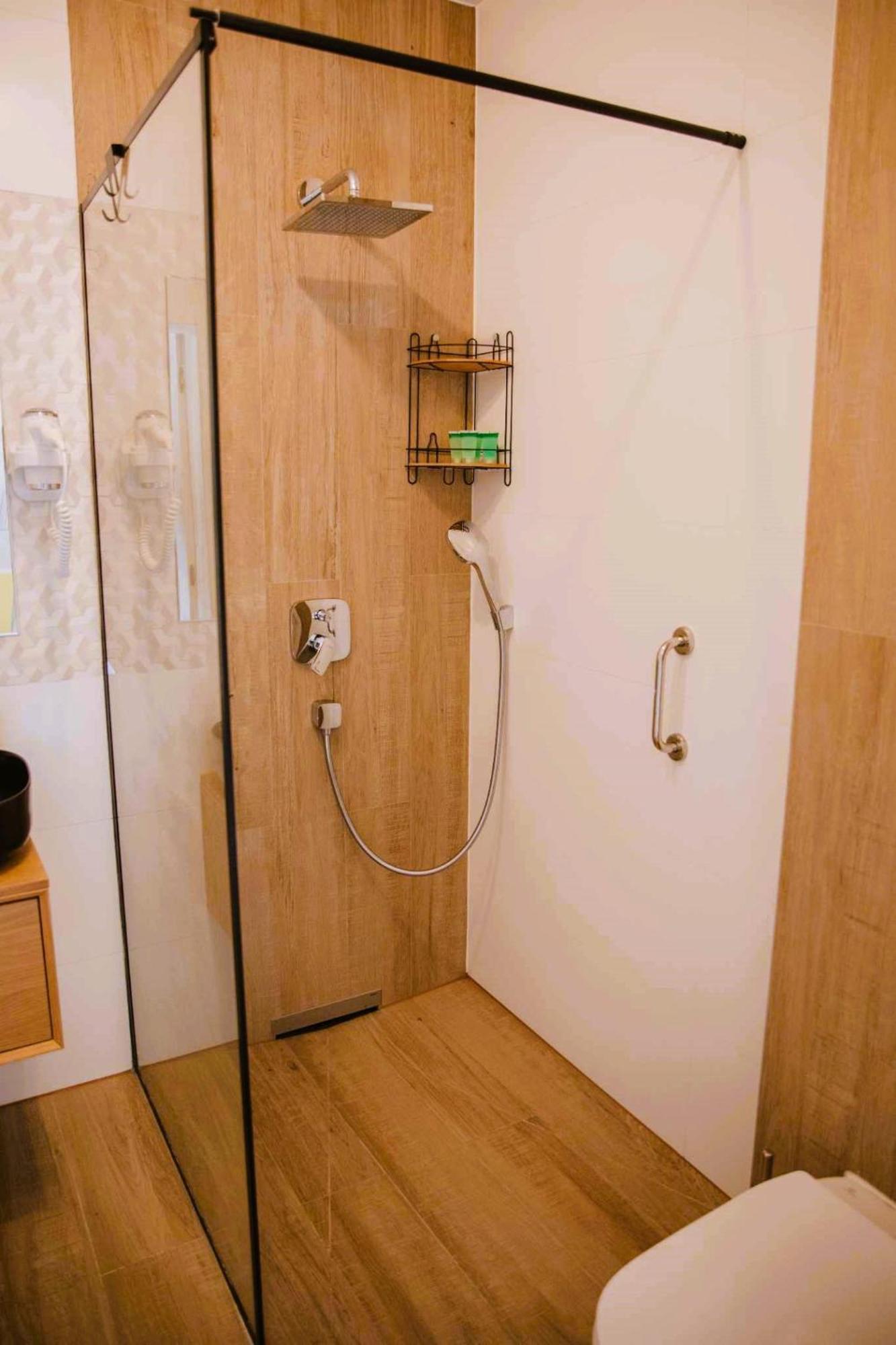 Stacja Kultura Hotel Poniatowa Екстериор снимка
