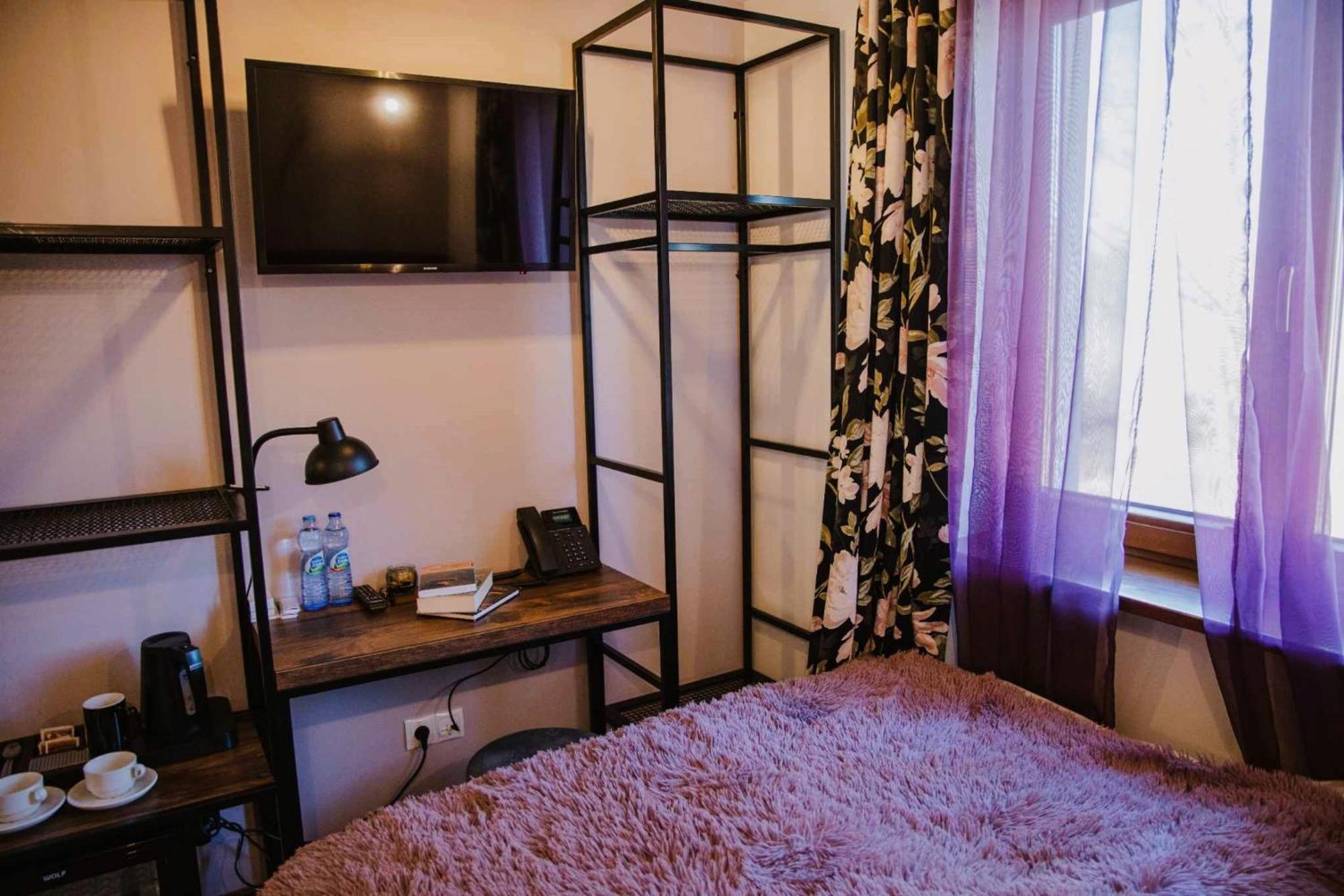 Stacja Kultura Hotel Poniatowa Екстериор снимка